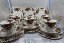 Vintage Old Country Roses tea