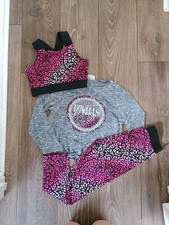 Girls leopard print sport/fitness/active wear outfit/set 9 years