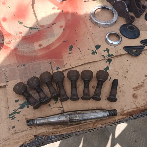 Triumph tr2 tr6 front stub - tr2,