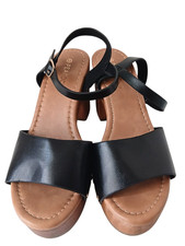 Wood block heel platform