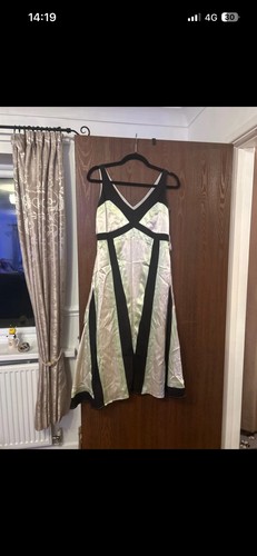 Beautiful oasis dress size - beautiful,