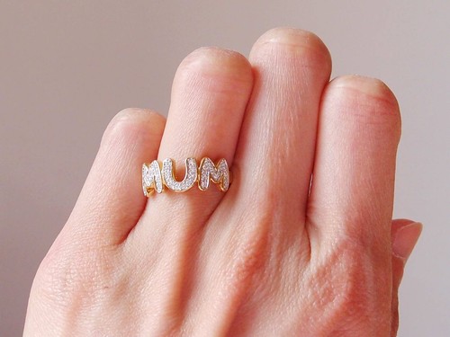 Moissanite mum ring - moissanite, gold