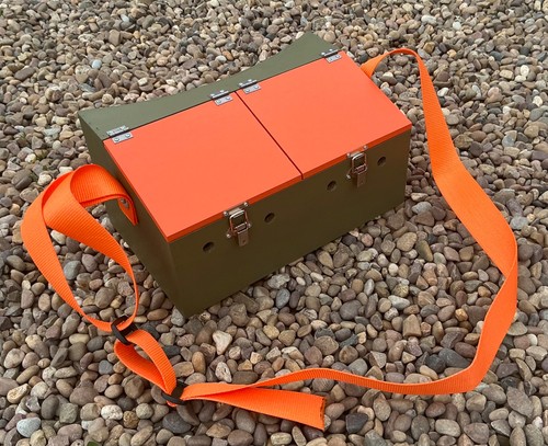 Double bow back painted ferret - double,