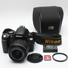 Nikon D40x 10.2MP DSLR Camera with 18-55mm VR II Lens Shutter Count 4840