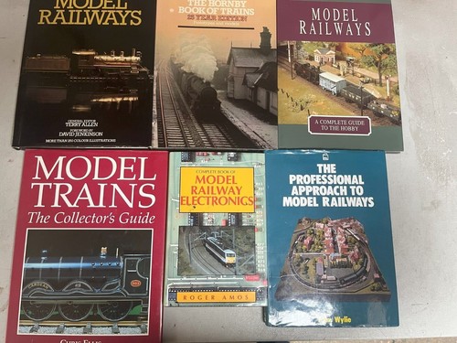 Model railway reference - model, books