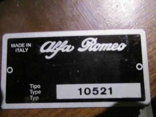 Nameplate alfa romeo - nameplate, plate