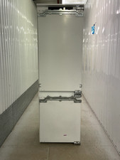 AEG SCE8182VNC Integrated 70/30 Frost Free Fridge Freezer