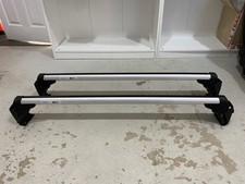 Volkswagen Genuine Roof Bars/Rails Passat Part No 3C0 071 126 With Locking Key