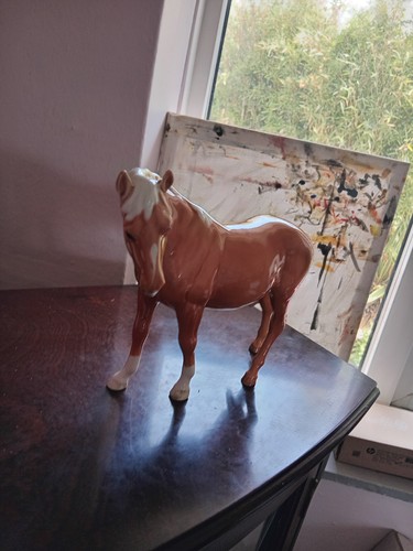 Beswick palomino mare horse - mare,