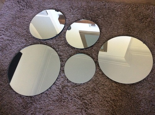 Round frameless block wall - block, art