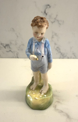 Royal doulton figurine she - royal,