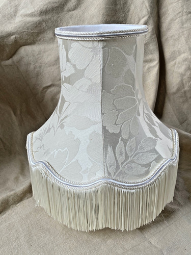 Ivory satin damask scalloped - ivory,