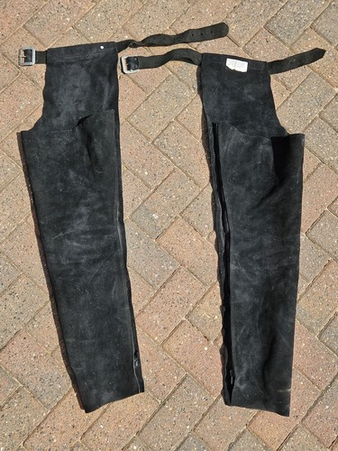 Medium size black gibbons - medium,