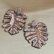 Beaded Monstera Palm Leaf Pink