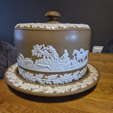 LARGE 19th CENTURY JASPERWARE CHEESE DISH AND COVER. WEDGWOOD?, DUDSON?
