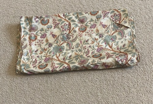 Brand new scarf 100 silk - new, 100%