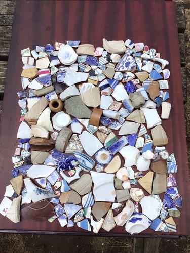 Mixed broken pottery metal - broken,