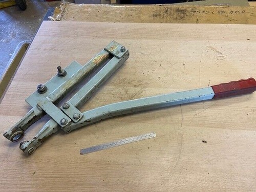 Notcher hand operated punch - notcher,