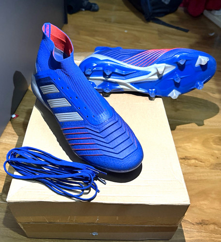 Adidas predator football - 19+,