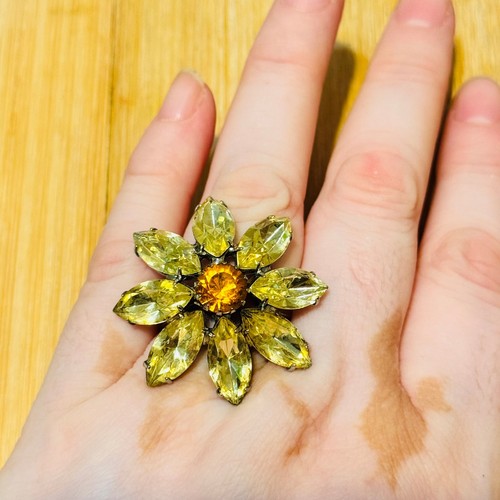 Tarina tarantino flower - tarina,
