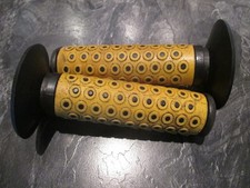 OAKLEY B-1B BMX BIKE GRIPS OLD SCHOOL BMX OAKLEY COPY BMX GRIPS YELLOW VINTAGE