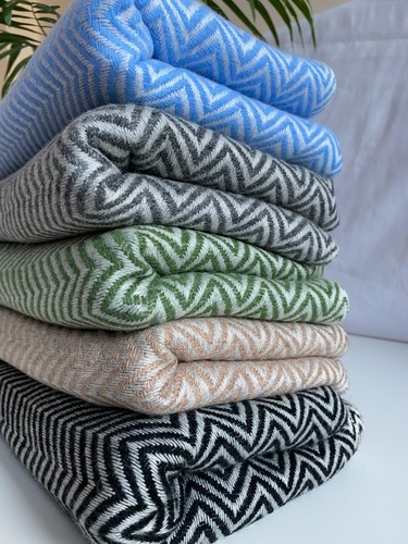 Thick luxury 100 cashmere - luxury,