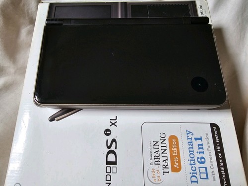 Nintendo dsi boxed dr - xl,