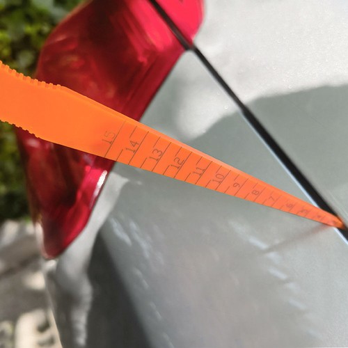 Car gap panel - gap, feeler