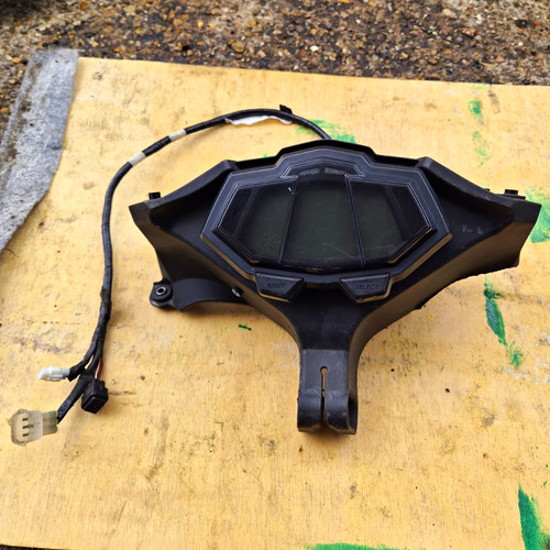 Yamaha yzf r125 125 speedo - mt,