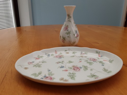 Wedgewood rosehip trinket dish - wedgewood,