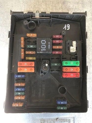 Touran 1t1 1t2 fuse box - 1t1,,