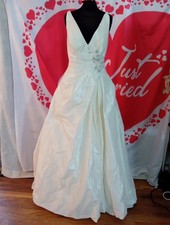 Wedding Dress size 12 ivory taffeta Benjamin Roberts, check measurements, R