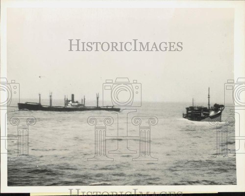 1947 press photo crew - press,