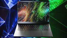 Razer Blade 14 (2023) Ryzen 9 7940HS, 32gb Ram,  1TB SSD, RTX 4060, QHD 240hz