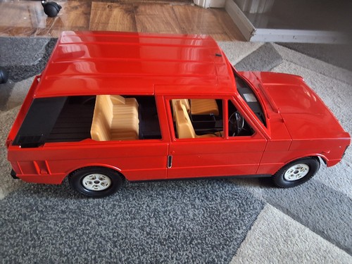 Vintage sindy red range rover - sindy,