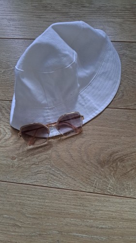 Bundle white ladies - bucket, hat