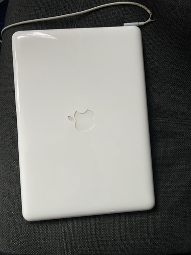 Apple macbook white - macbook, a1342
