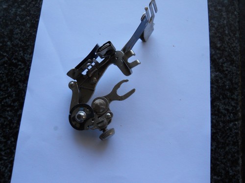 Singer sewing machine - singer,