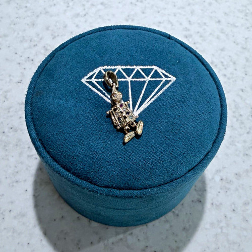 9ct yellow gold robot pendant - 9ct,