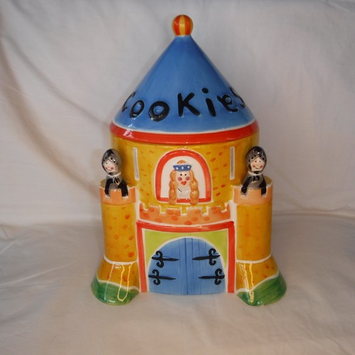 Cookie jar castle biscuit - cookie,
