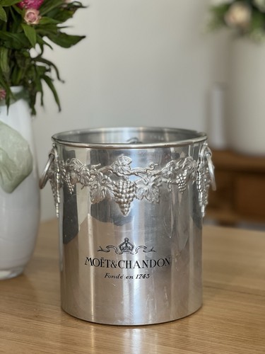 Moet chandon champagne - moet,