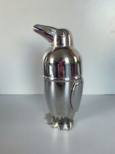 VINTAGE SHAKER COCKTAIL BAR