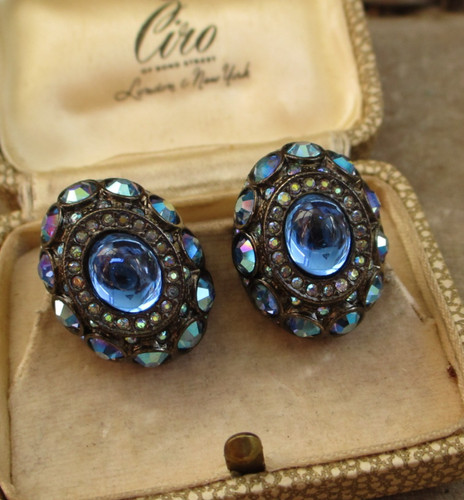Vintage blue aurora borealis - ,