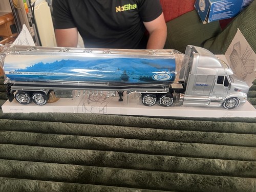 Bandag toy truck peterbilt - bandag,