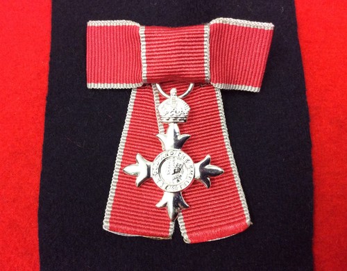 Mbe miniature bow - a,
