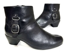 Ladies CLARKS Black leather