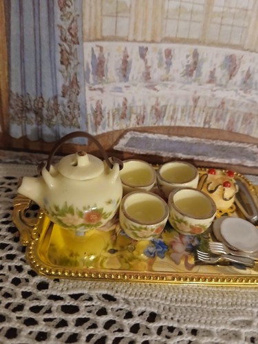 Dolls house tea pot - &, cups