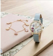 Avon Clara Watch Gift Set with Bracelet - Pastel Blue with flowers,New & Boxed