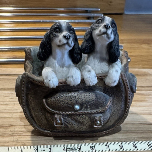 Painted resin two dogs - resin,