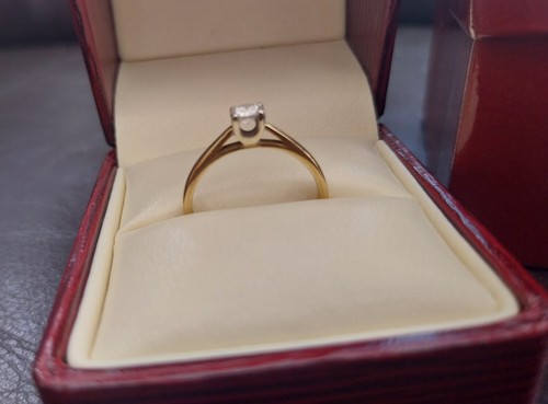 18ct gold engagement ring - , by